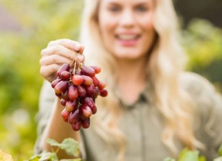 Những lợi ích không ngờ của quả nho đối với bà bầu khi mang thai