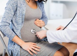 Bị tức ngực khó thở khi mang thai làm sao giảm bớt?