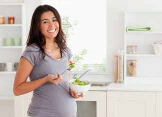 Những thói quen xấu mẹ bầu cần tránh sau khi ăn