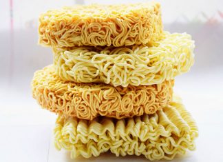 Những lưu ý khi mẹ bầu muốn ăn mì tôm