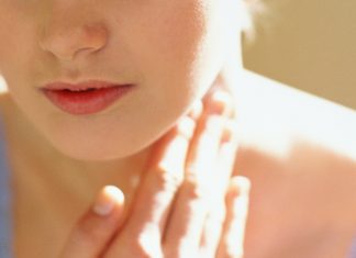 Mẹ bầu bị bệnh quai bị và những điều cần lưu ý