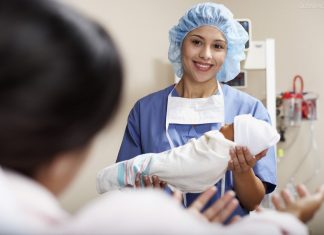 Mẹ bầu nên sinh thường hay sinh mổ để em bé có sức khỏe tốt nhất