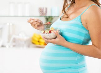 7 lỗi tai hại của mẹ bầu ngay sau khi ăn