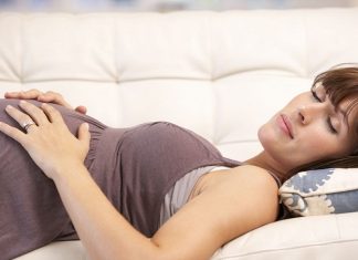 Vì sao mẹ bầu không nên nằm ngửa khi ngủ?