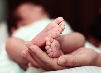 Dự phòng sinh non mẹ bầu nên biết