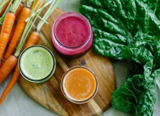 Những loại đồ uống hoàn hảo cho mẹ bầu trong mùa nắng nóng