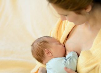 Khám phá quá trình sản xuất sữa của cơ thể mẹ