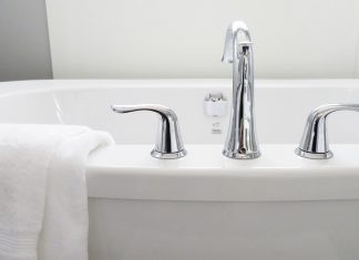 Sau sinh bao lâu thì được tắm các mẹ đã biết chưa?